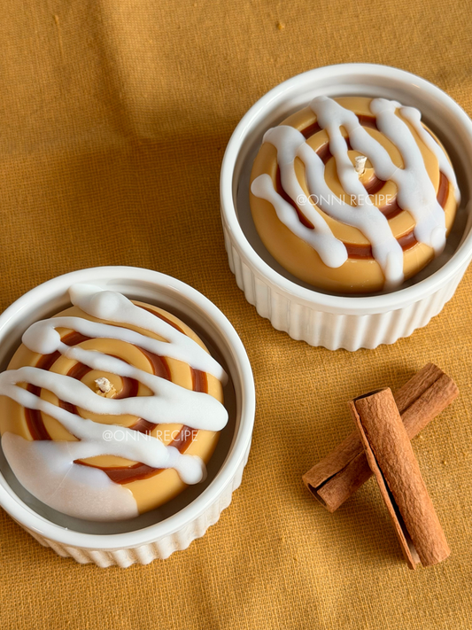 CINNAMON ROLL WITH CREAM VANILLA ICING - RAPESEED CANDLE - 200ML