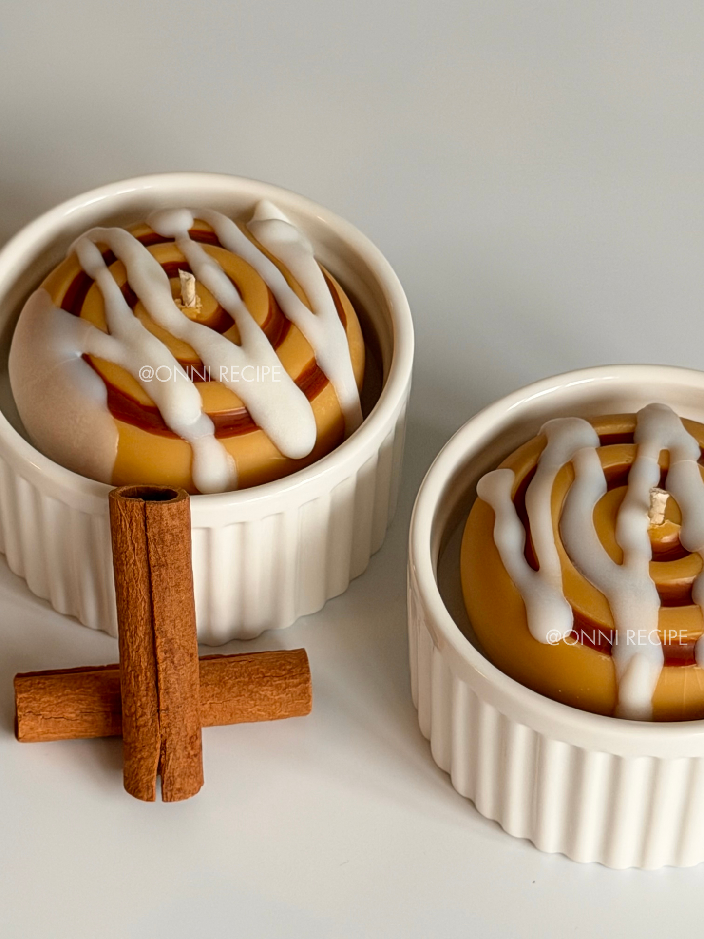 CINNAMON ROLL WITH CREAM VANILLA ICING - RAPESEED CANDLE - 200ML