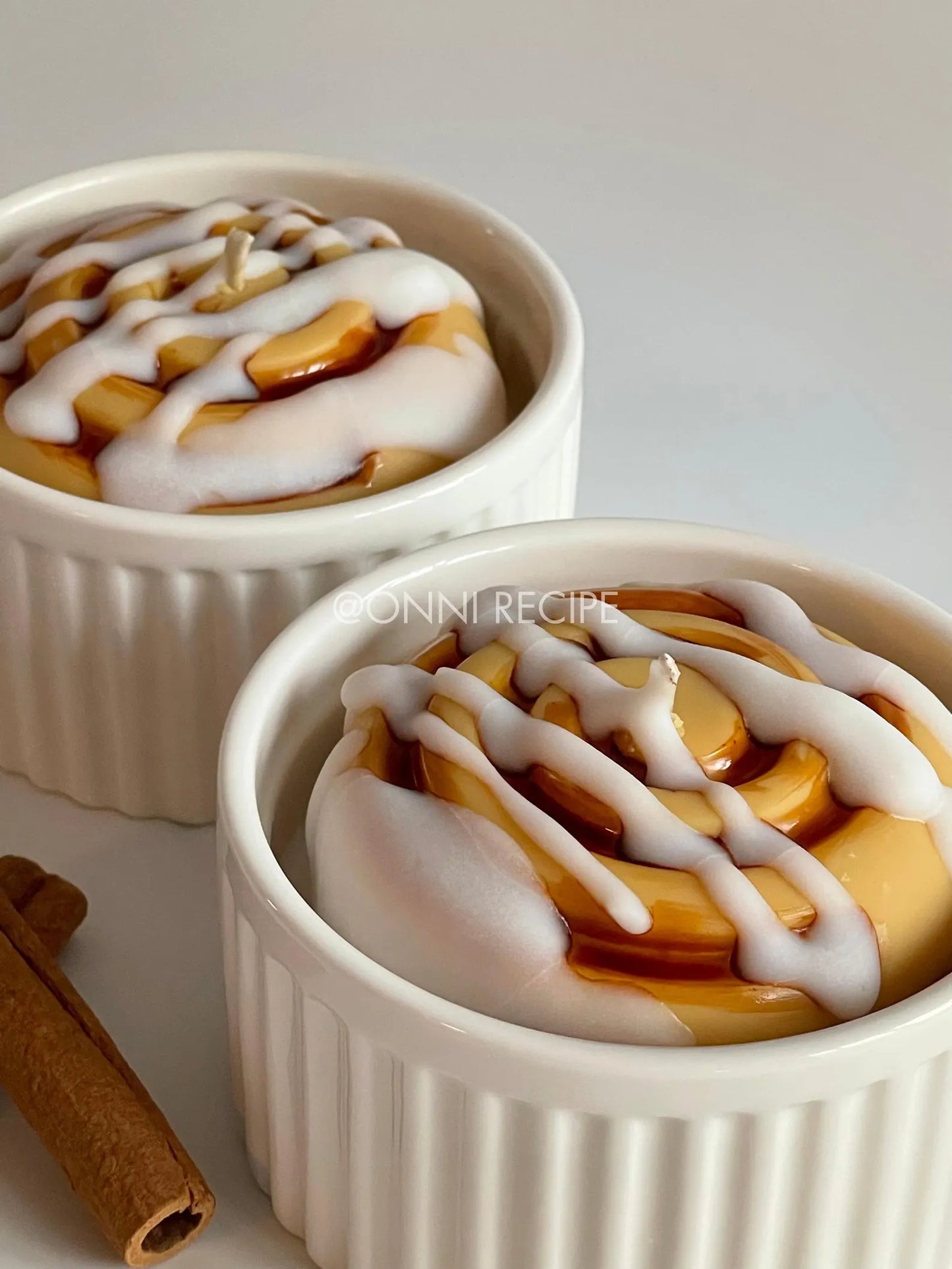 CINNAMON ROLL WITH CREAM VANILLA ICING - RAPESEED CANDLE - 200ML