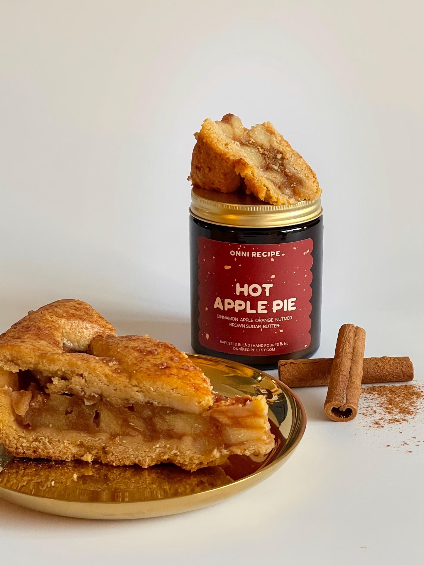 HOT APPLE PIE - RAPESEED WAX CANDLE - 170ML/ 250ML