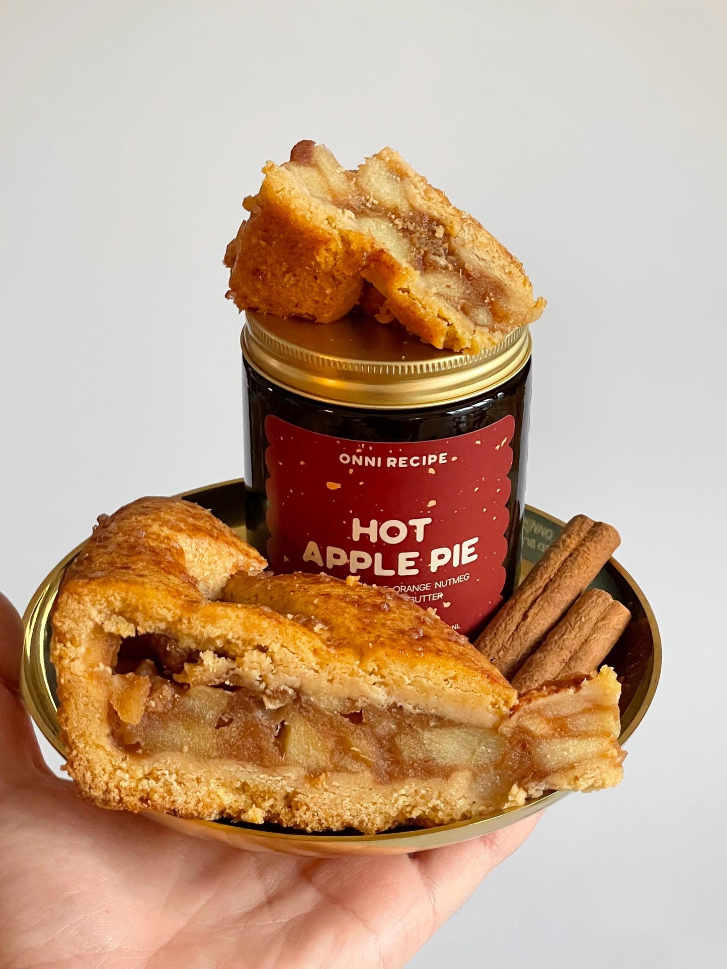 HOT APPLE PIE - RAPESEED WAX CANDLE - 170ML/ 250ML